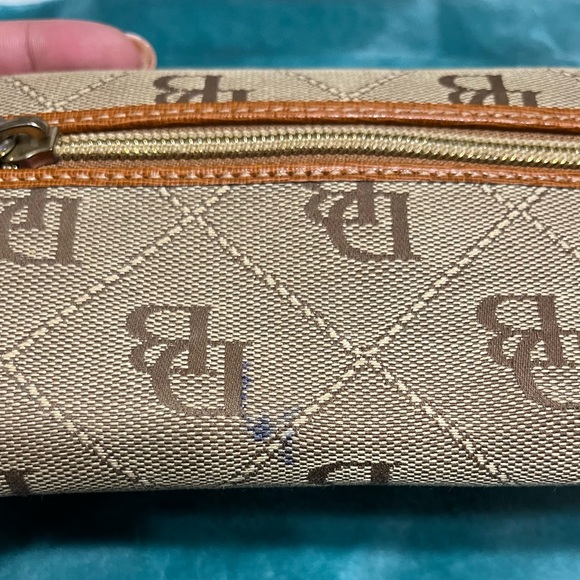 Dooney & Burke Wallet - Picture 5 of 5